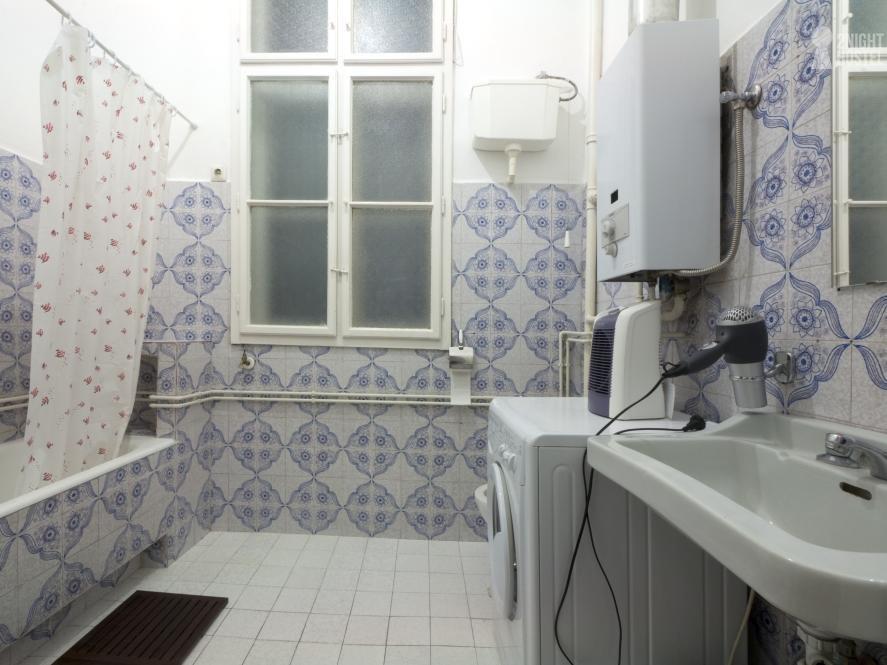 2Night Hostel Budapest Exterior photo