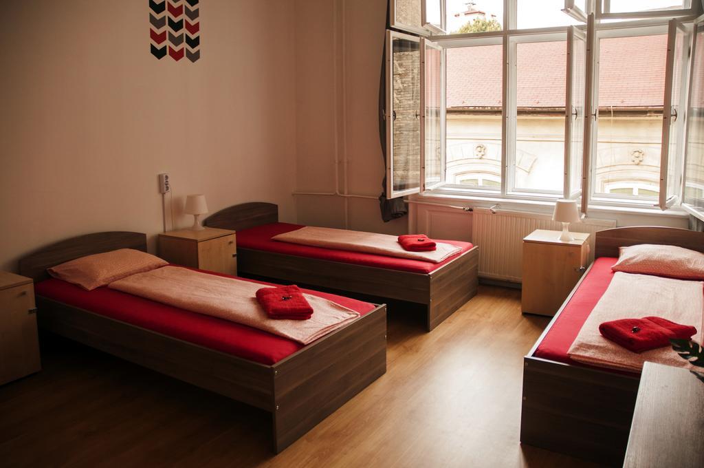 2Night Hostel Budapest Exterior photo